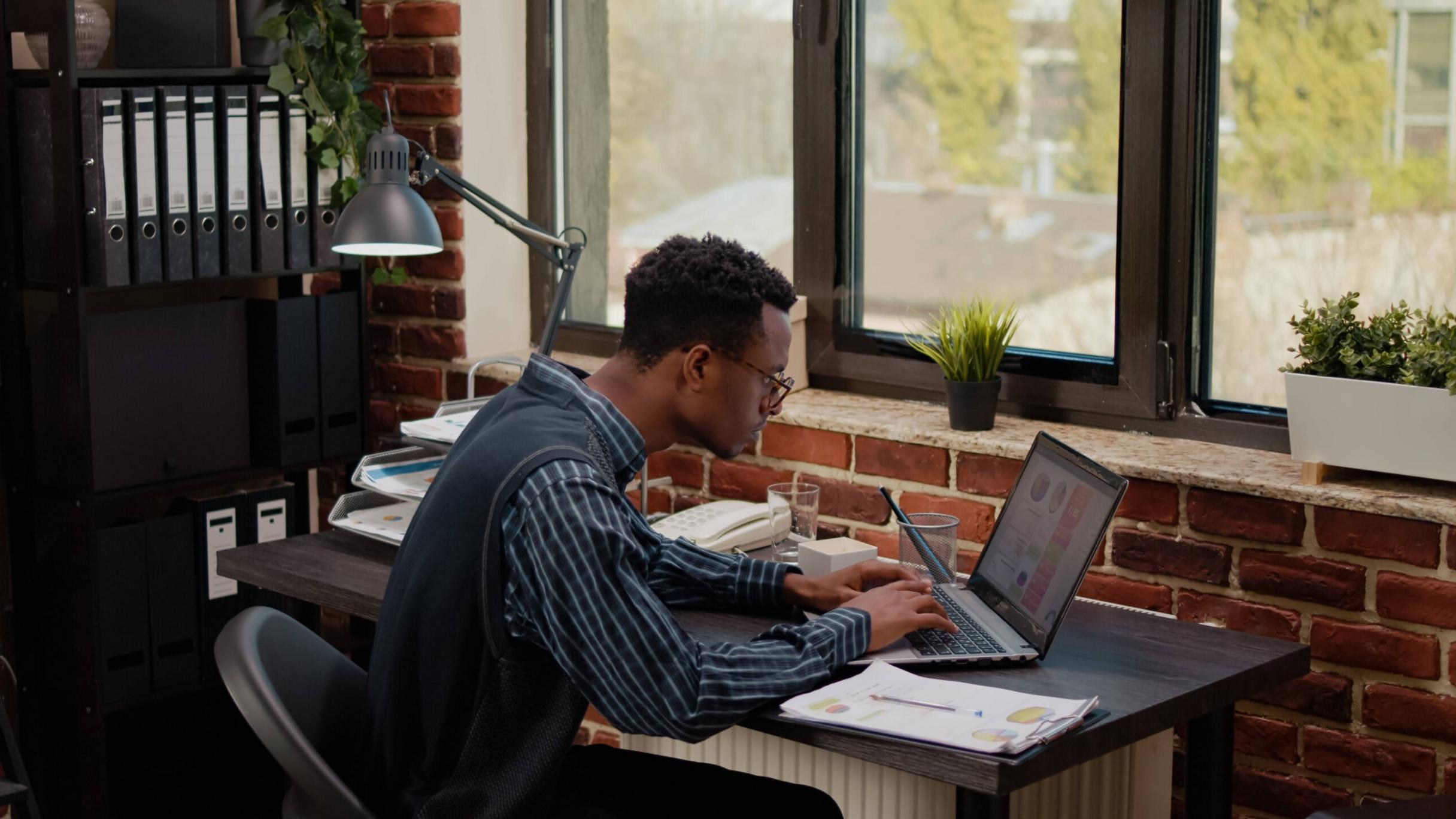 Strategische Planung und Datenanalyse im digitalen Marketing